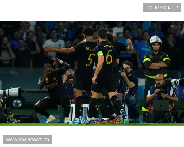 维尼修斯欧冠首次双回合破门晋级